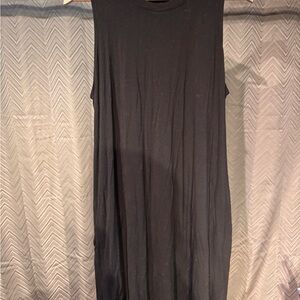 Time and Tru Black Sleeveless Maxi Tunic